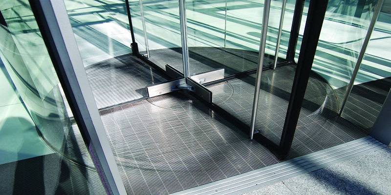 installation and maintenance of entrance grating