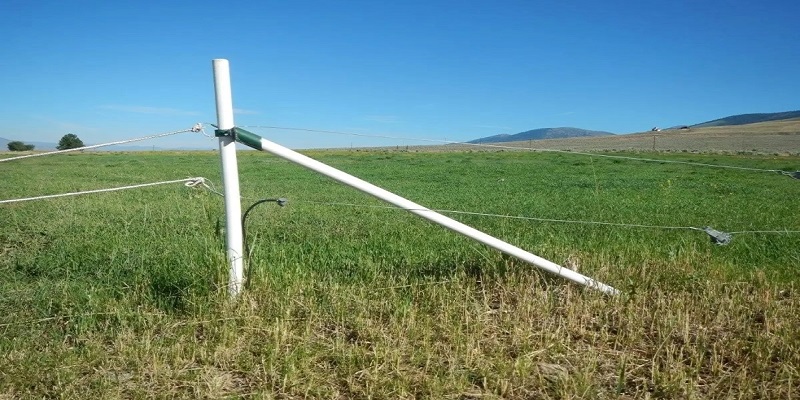 installing the fiberglass corner post